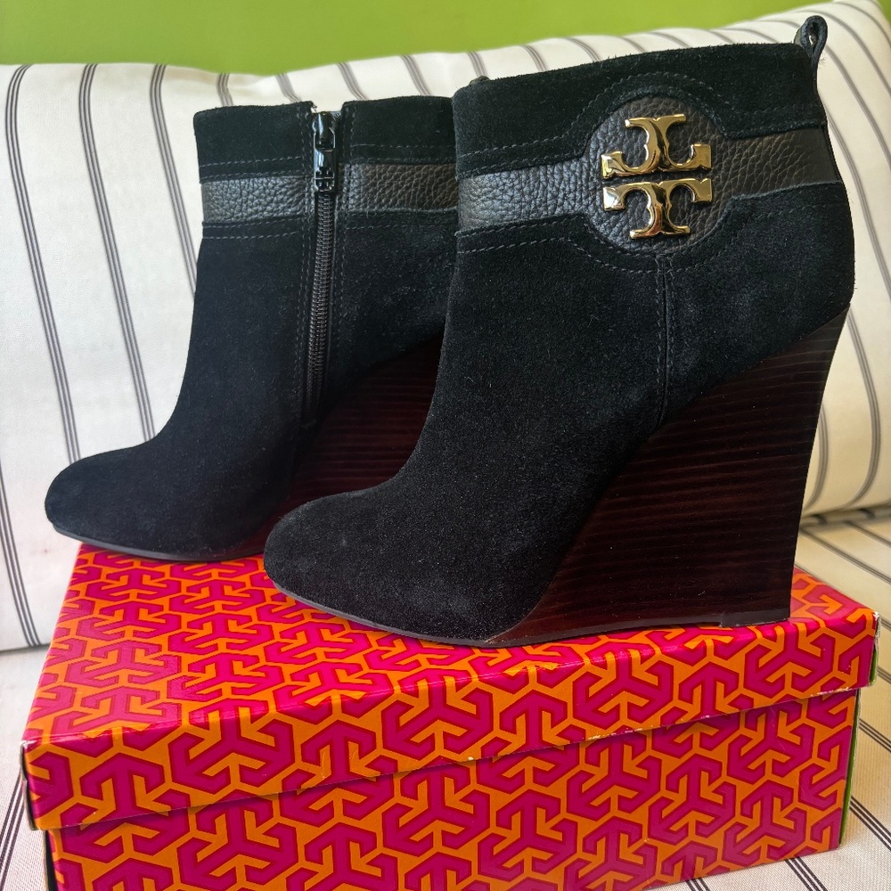 Tori Burch black suede booties  7.5
